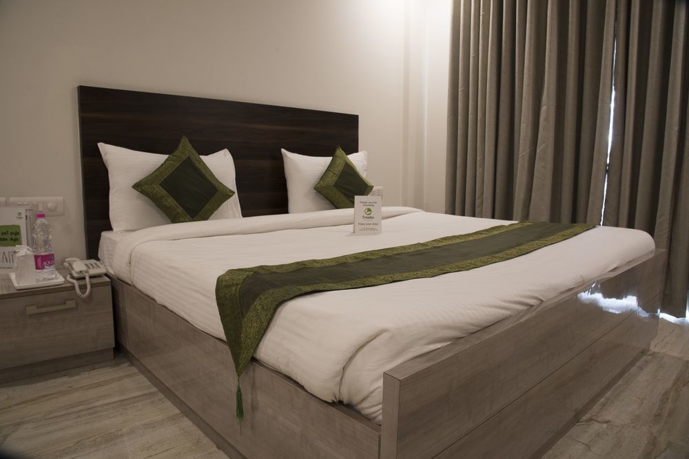 Hotel O Lakshya Нью-Дели Экстерьер фото